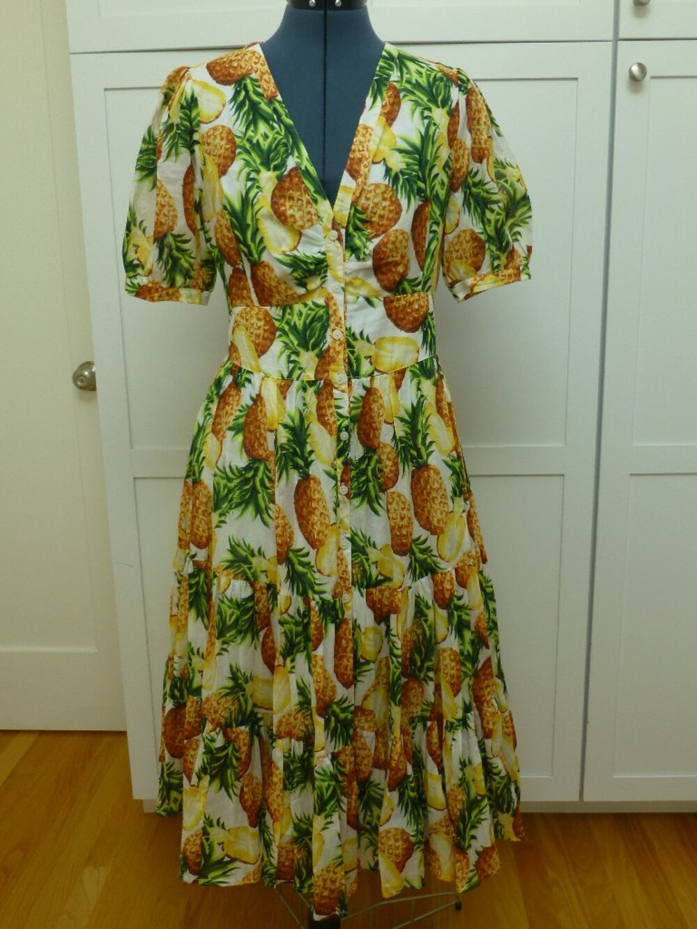 Brooks Brothers Maxi Pineapple Print Tiered Cotton Dress Size 10 Tropical Summer